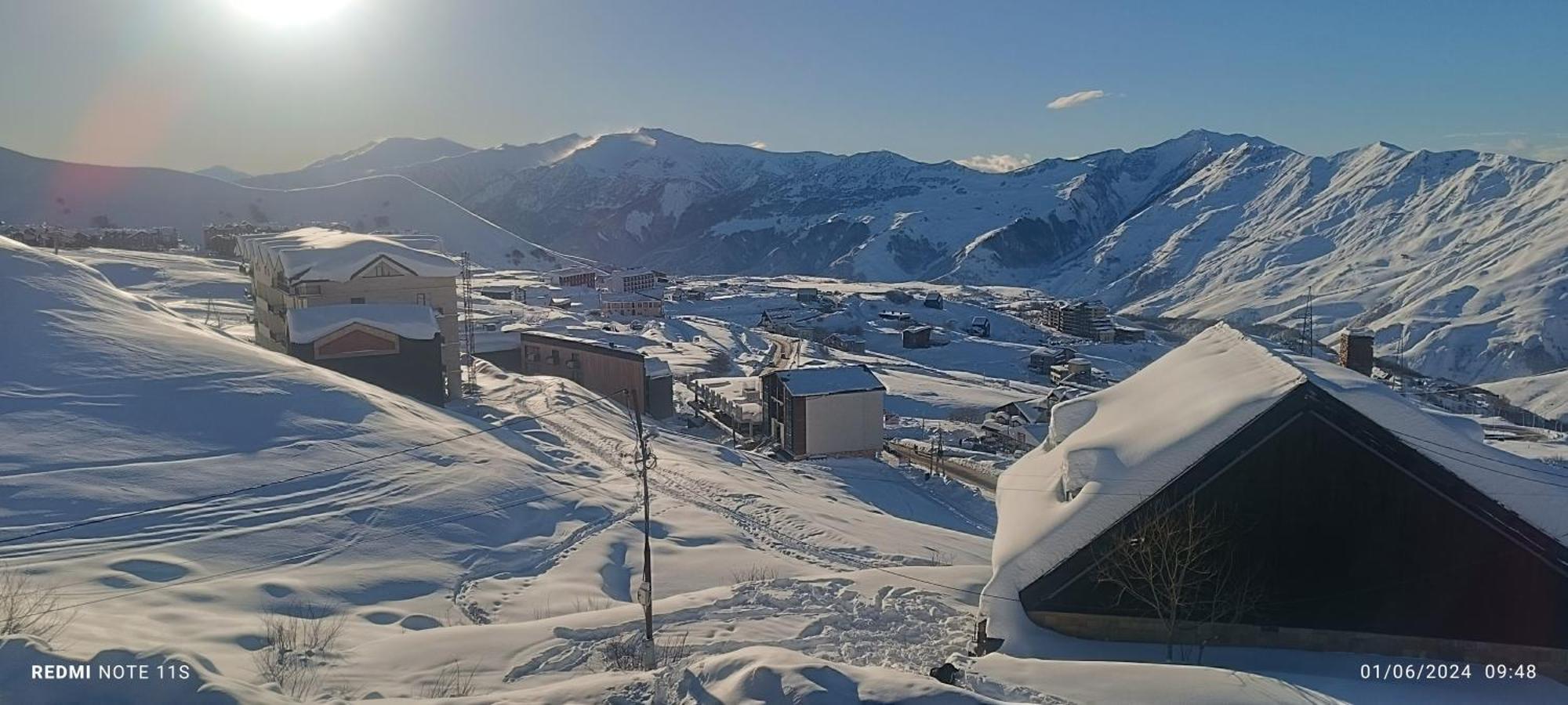 New Shino Gudauri Hotel Bagian luar foto